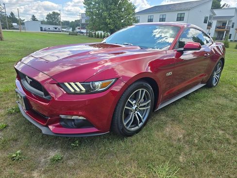 Used 2015 Ford Mustang GT Premium RWD image 3