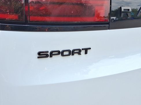 Used 2023 Land Rover Range Rover Sport SE Dynamic AWD/4WD image 30