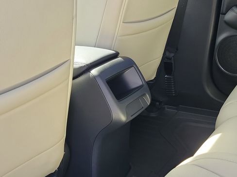 Certified 2025 Honda HR-V EX-L image 13