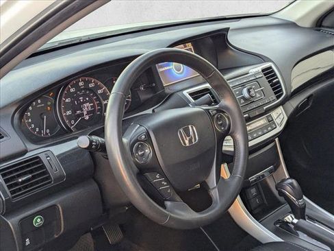 Used 2015 Honda Accord Sport image 4