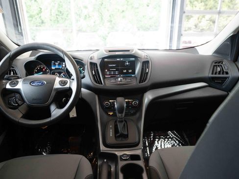 Used 2015 Ford Escape SE w/ Equipment Group 201A AWD/4WD image 20