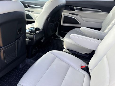 Used 2022 Kia Telluride S image 22