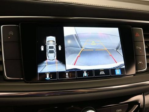 Used 2024 Buick Enclave Premium FWD image 38