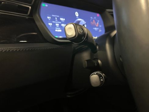 Used 2018 Tesla Model X 75D image 15