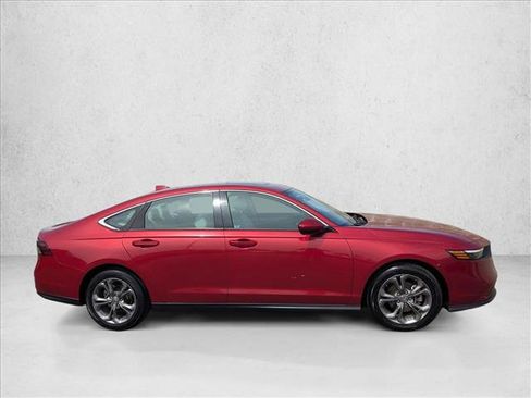 Used 2023 Honda Accord EX image 4