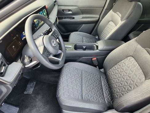 New 2026 Nissan Kicks SV image 9