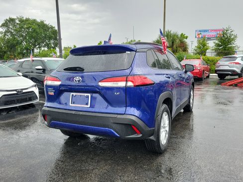 Used 2023 Toyota Corolla Cross LE FWD image 11