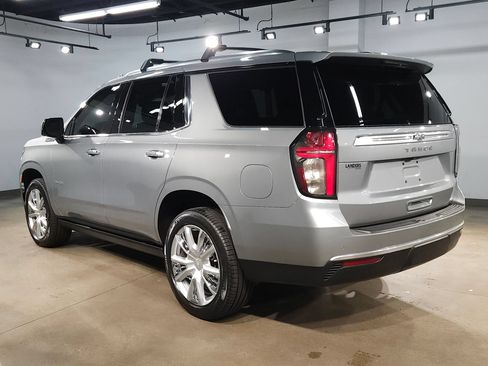 Used 2024 Chevrolet Tahoe High Country AWD/4WD image 5