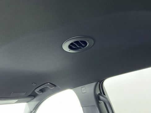 Used 2026 GMC Acadia Elevation FWD image 21