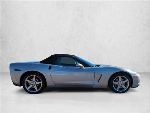 Used 2006 Chevrolet Corvette Convertible w/ Preferred Equipment Group image 4