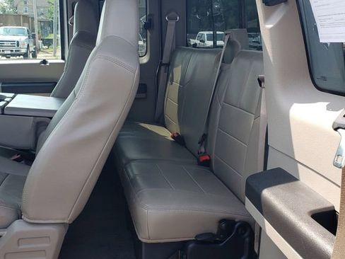 Used 2010 Ford F350 Lariat image 8