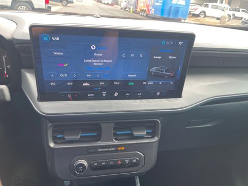 Used 2025 Ford Maverick Lobo AWD/4WD image 22