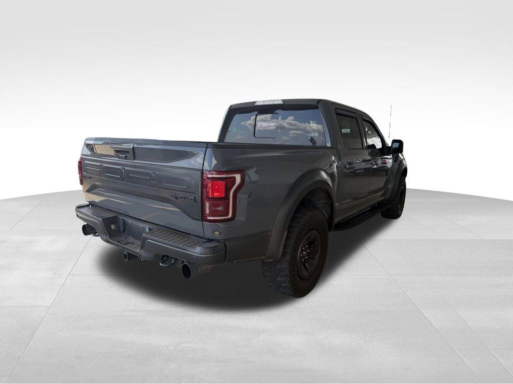 Used 2018 Ford F150 Raptor w/ Equipment Group 802A Luxury AWD/4WD image 3