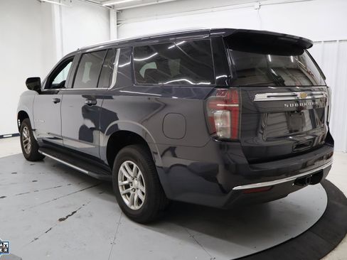 Used 2024 Chevrolet Suburban LT image 6