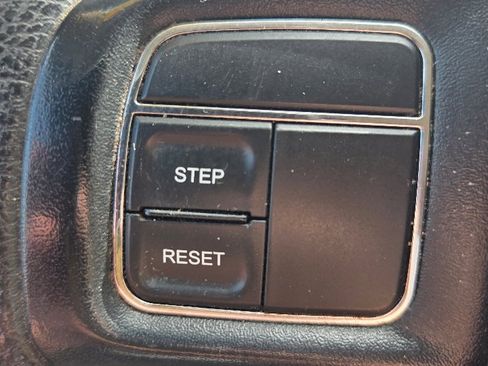 Used 2015 Dodge Grand Caravan American Value Package image 16