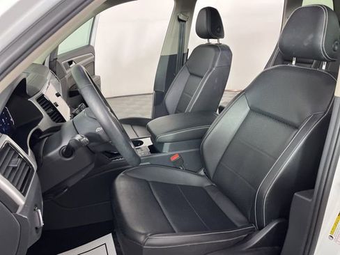 Used 2023 Volkswagen Atlas SE image 19