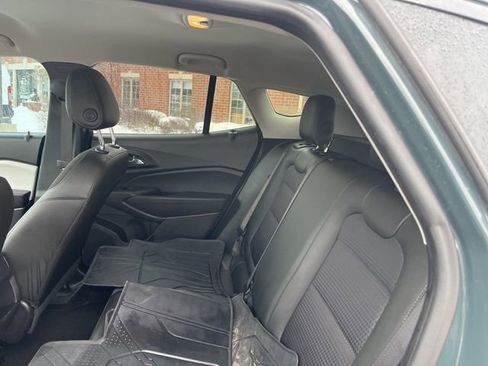 Used 2025 Chevrolet Trax LT w/ Driver Confidence Package FWD image 14