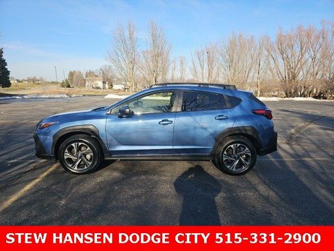 Used 2024 Subaru Crosstrek 2.0i Premium image 1