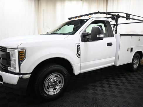 Used 2019 Ford F250 XL w/ XL Value Package image 5