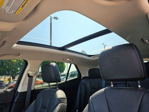 Used 2021 Buick Envision Essence w/ Technology Package I AWD/4WD image 29