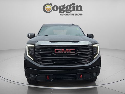 Used 2023 GMC Sierra 1500 AT4 w/ AT4 Premium Package image 9