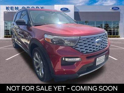 Used 2020 Ford Explorer Platinum w/ Premium Technology Package