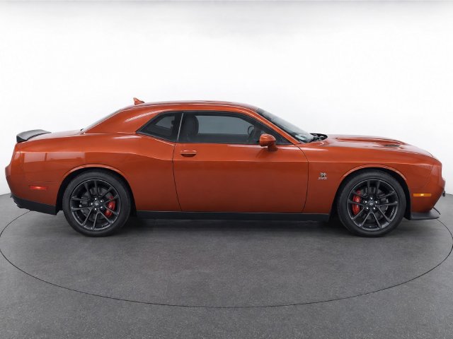 Used 2021 Dodge Challenger R/T Scat Pack RWD image 8