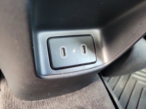 Used 2025 Hyundai Elantra Limited image 20