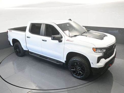 Used 2022 Chevrolet Silverado 1500 LT Trail Boss image 56
