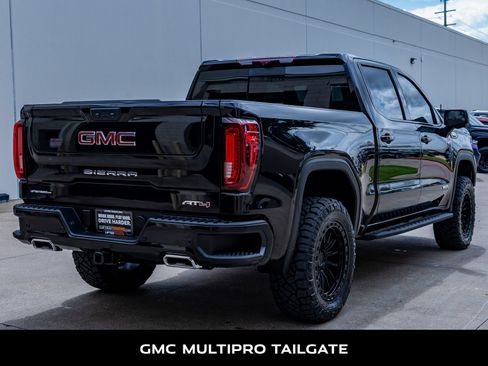 Used 2025 GMC Sierra 1500 AT4 w/ AT4 Premium Package AWD/4WD image 10