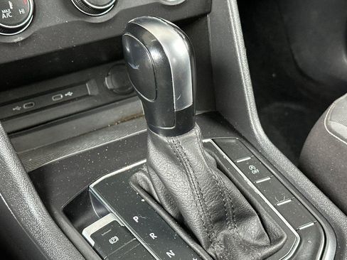 Certified 2021 Volkswagen Tiguan S FWD image 22