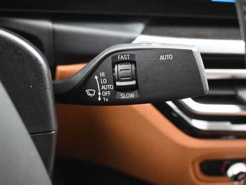 Used 2022 BMW i4 eDrive40 w/ Premium Package RWD image 15