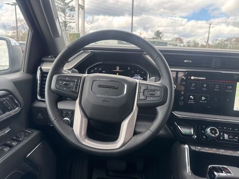 New 2026 GMC Sierra 1500 Denali AWD/4WD image 13