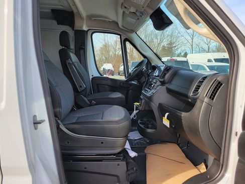 New 2026 RAM ProMaster 1500 w/ Convenience Group FWD image 9