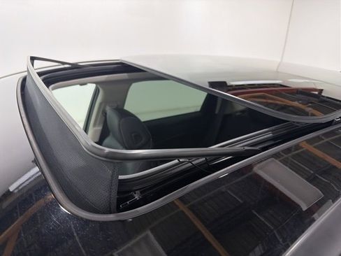 Certified 2025 Acura RDX w/ Technology Package image 27