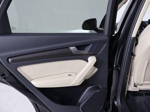 Certified 2024 Audi Q5 2.0T Premium image 22