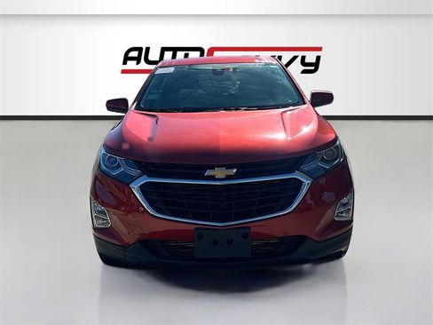 Used 2020 Chevrolet Equinox LT image 2