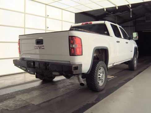Used 2019 GMC Sierra 2500 4x4 Crew Cab image 11