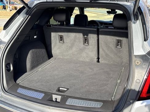 Used 2020 Cadillac XT5 Premium Luxury image 8