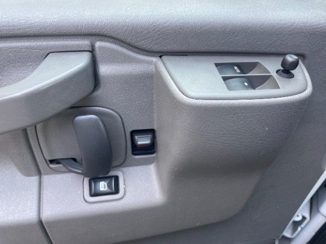 Used 2021 Chevrolet Express 2500 RWD image 9