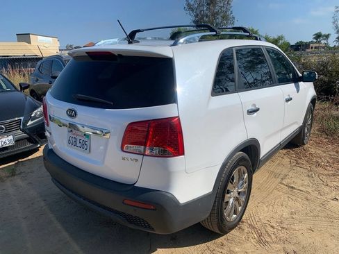 Used 2011 Kia Sorento EX w/ Premium Pkg FWD image 6