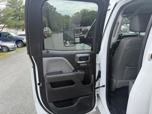 Used 2019 Chevrolet Silverado 2500 W/T w/ WT Convenience Package RWD image 17