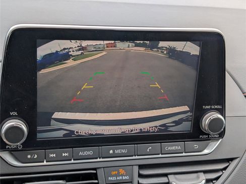 Used 2022 Nissan Altima 2.5 SR image 23