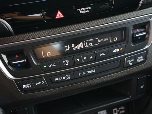 Used 2022 Honda Passport TrailSport image 24