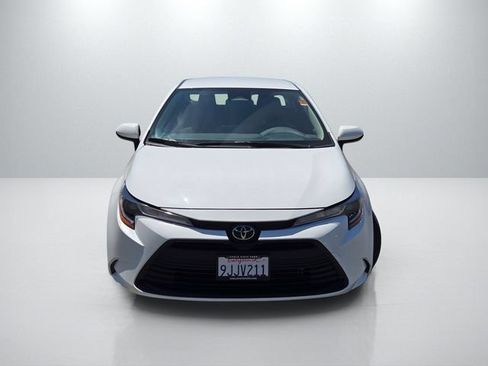 Used 2024 Toyota Corolla LE FWD image 2