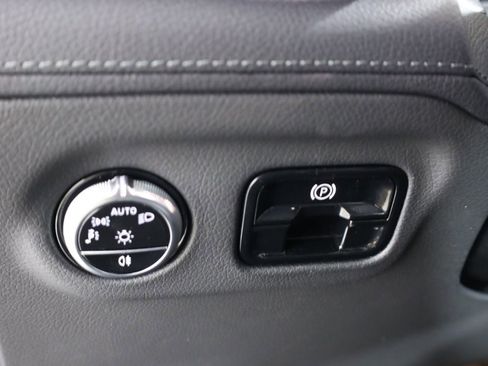 Used 2023 Mercedes-Benz EQE 350+ 4MATIC Sedan image 10