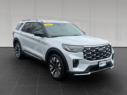 Used 2025 Ford Explorer Platinum w/ LUX Leather Package image 7