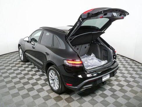 New 2026 Porsche Macan image 34