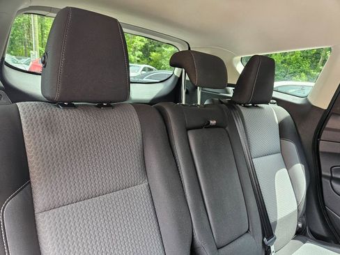 Used 2017 Ford Escape SE image 32