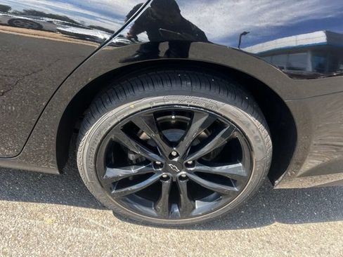 Used 2020 Chevrolet Malibu LT w/ Leather Package FWD image 8